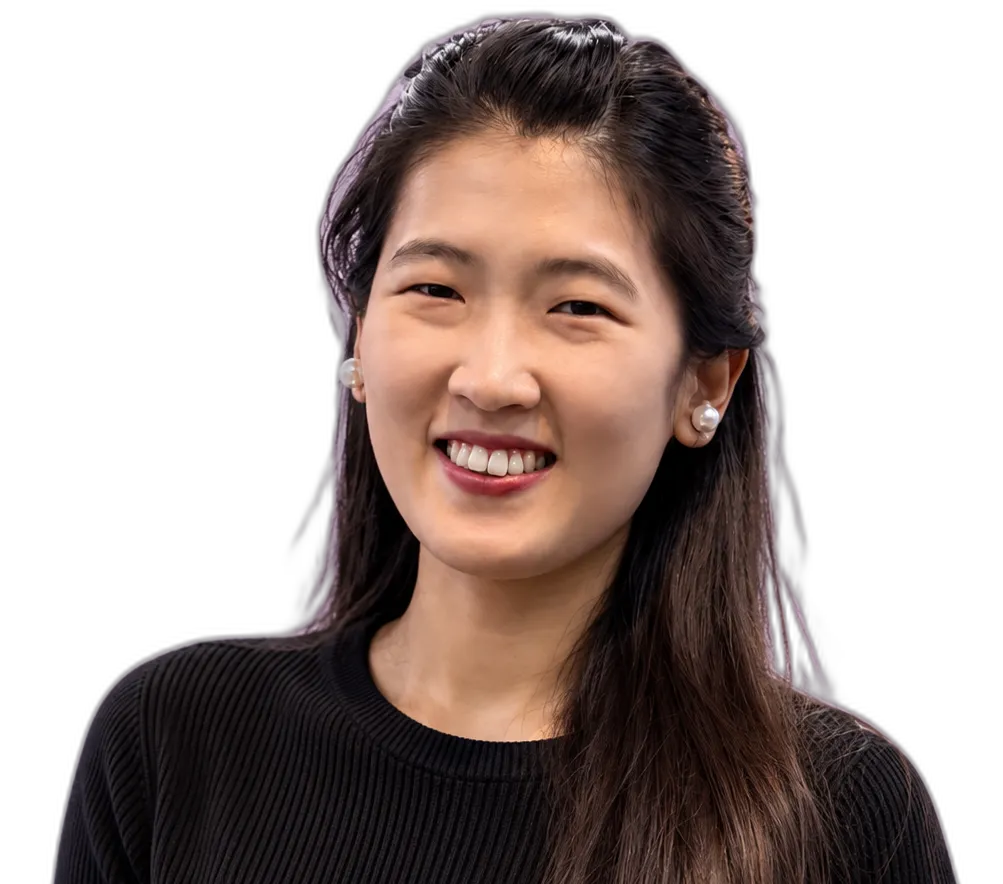 Moon Lee, sales and client communication